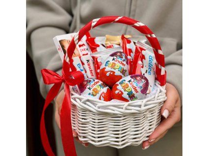 🍬 Kinder Basket