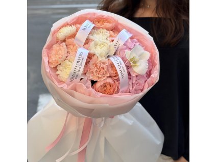 🍦 Pink Ice Cream