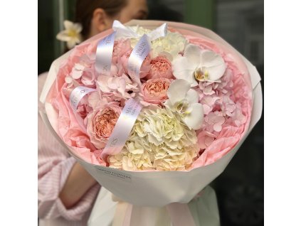🤍 Orchid and Hydrangeas