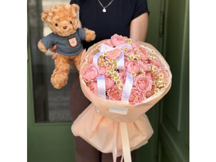 🧸 Bouquet and Small Teddy