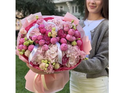 🌸 Lovely Pink Bouquet